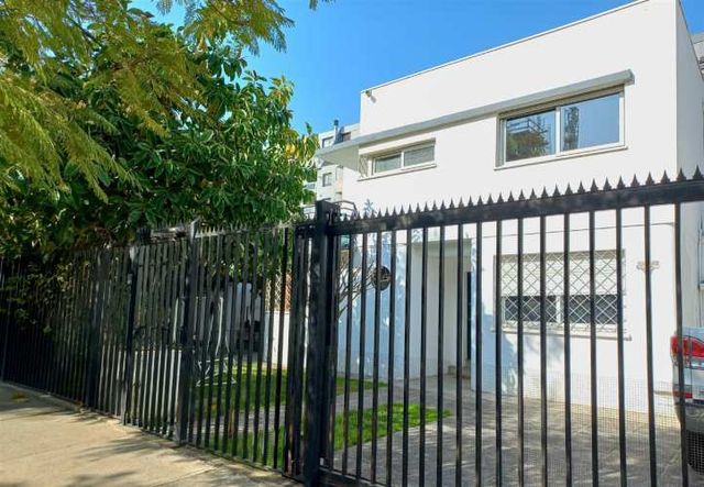 CASA Pedro de Valdivia / Diagonal Oriente