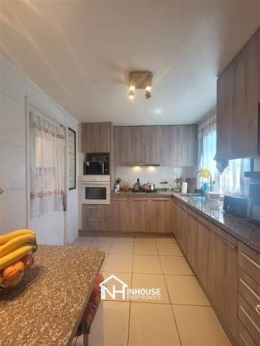 CASA Casa en Francisco Otta / Av. Consistorial