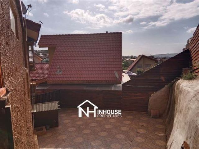 CASA CONDOMINIO LOS TILOS