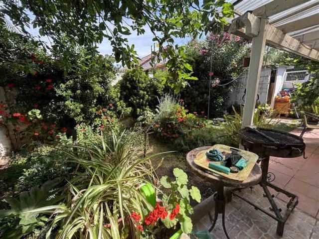 CASA Acogedora,amplio pasillo estacionamientos.Gerónimo de Alderete la Florida