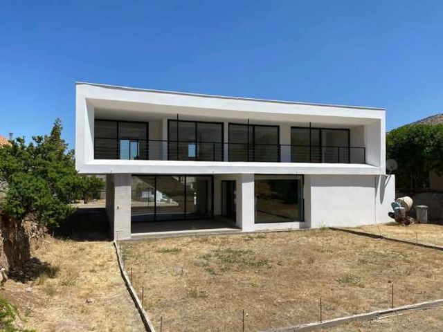 HERMOSA CASA MODERNA EN CONDOMINIO CERRADO