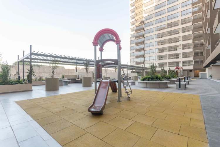 Av. El Parrón 103 11 [1076-1]