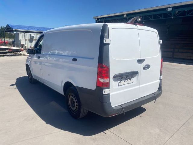 FURGON Marca MERCEDES BENZ Modelo VITO 111 CDI Año 2017