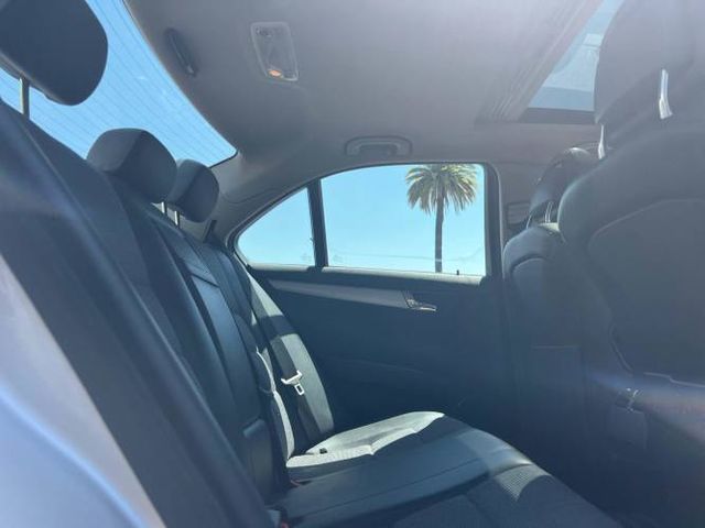 2010 Mercedes-Benz C 200 1.8 C 200 Blue Efficiency Elegance