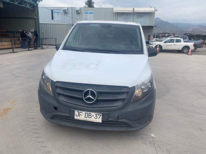 FURGON Marca MERCEDES BENZ Modelo VITO 111 CDI Año 2017