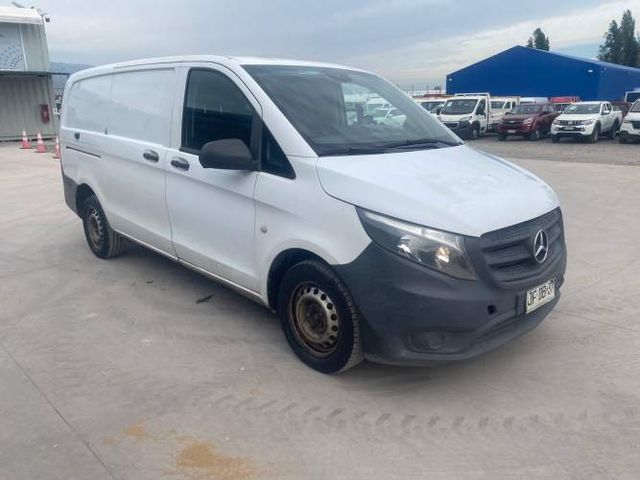 FURGON Marca MERCEDES BENZ Modelo VITO 111 CDI Año 2017