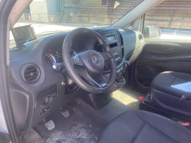FURGON Marca MERCEDES BENZ Modelo VITO 111 CDI Año 2017