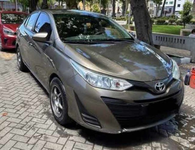 TOYOTA YARIS E 2019 FULL