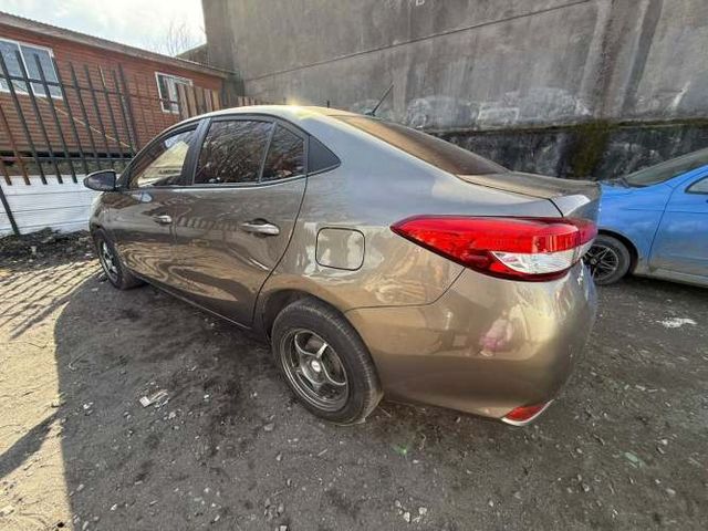 TOYOTA YARIS E 2019 FULL