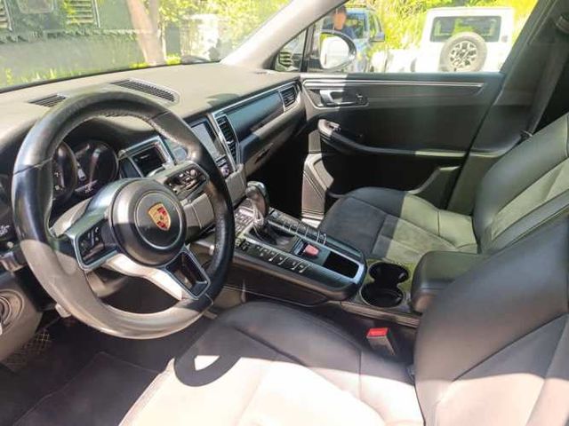 PORSCHE MACAN 2016