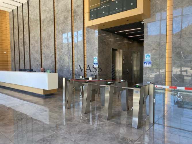 VASS arrienda oficina 1P 1B 1E en edificio Reitz, El Salto. Viña del Mar