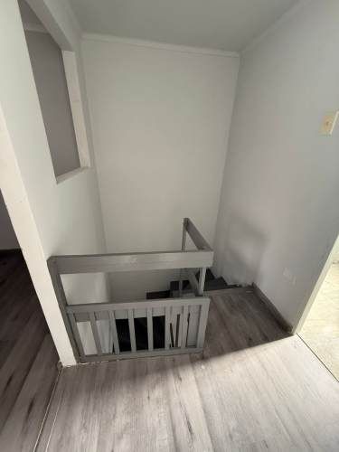 Arriendo Casa dos pisos