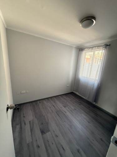 Arriendo Casa dos pisos