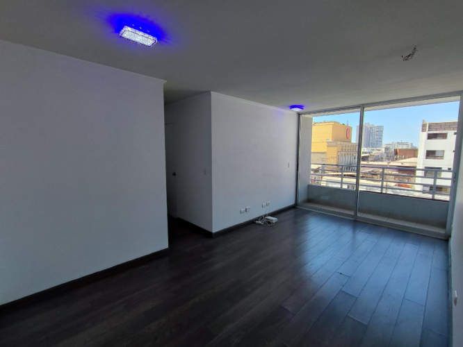 Departamento en arriendo c/ estacionamiento en Centro de Iquique