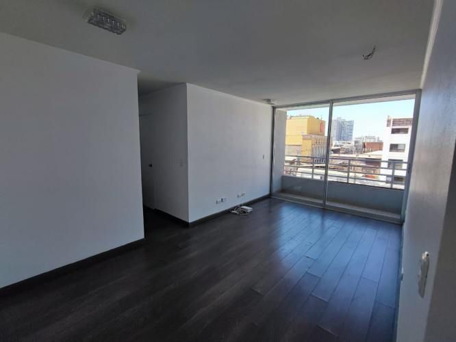 Departamento en arriendo c/ estacionamiento en Centro de Iquique