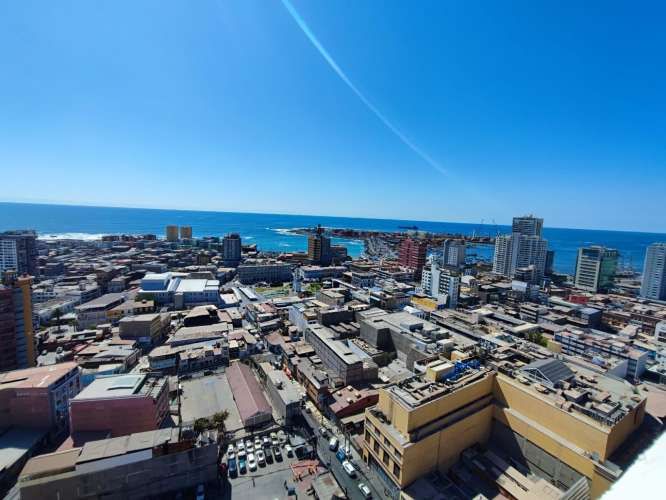 Departamento en arriendo c/ estacionamiento en Centro de Iquique