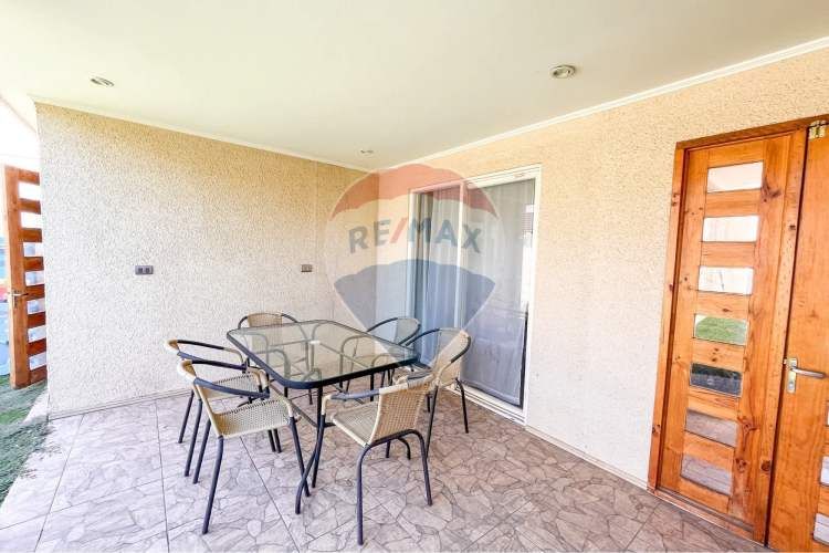 Hermosa e iluminada casa en valle grande