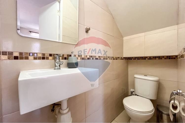 Hermosa e iluminada casa en valle grande