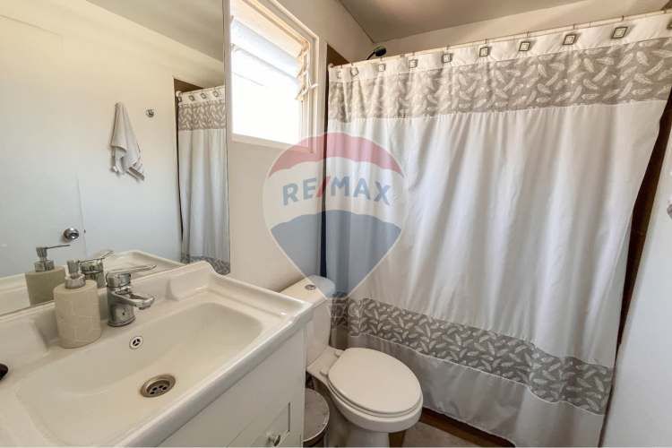 Hermosa e iluminada casa en valle grande