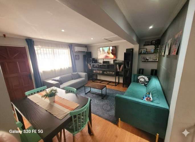 Gran y acogedora casa en sector tranquilo (130180)