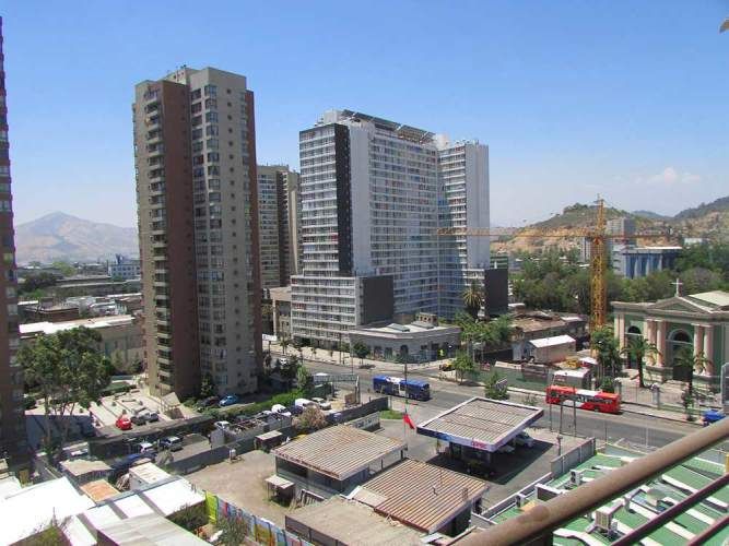 Metro Hospitales, Independencia (130144)