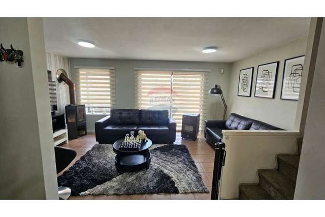 Casa ideal en maipú: 4d/3b, piscina y jardín