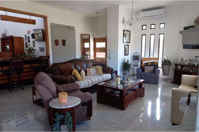 Gran parcela ubicada en colonia kennedy, paine!!