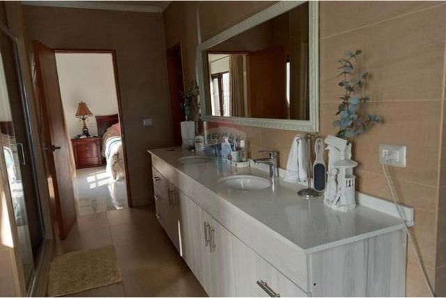 Gran parcela ubicada en colonia kennedy, paine!!