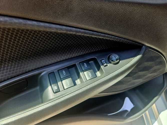 Chevrolet Onix 1.0 Sedan Lt Mt 2023