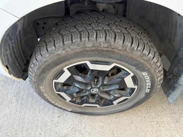 NISSAN NAVARA 4X4 LE