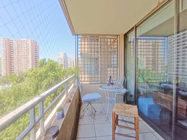 ESTACIONAMIENTO Y BODEGA-3 CUADRAS DE METRO