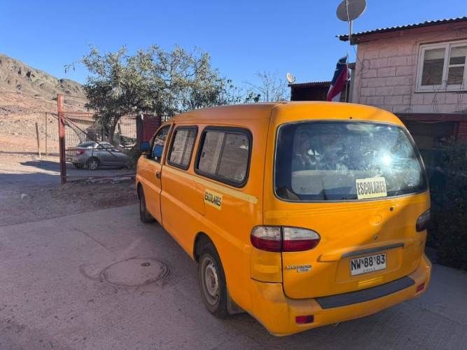 Vendo Furgon amarillo