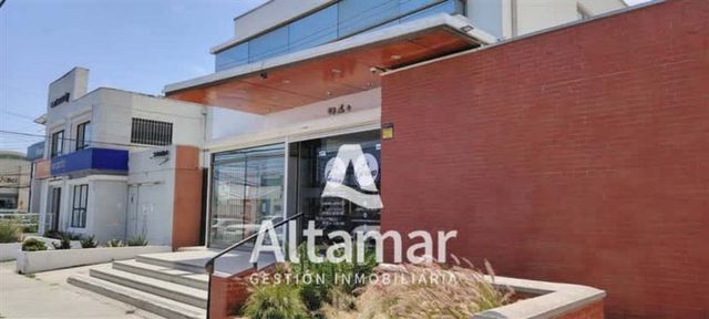 LOCAL COMERCIAL Avenida El Santo con Huanhuali