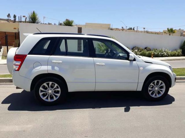 Auto Suzuki Grand Nomade 2017, 2.4