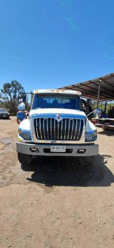 CAMIÓN INTER 7400