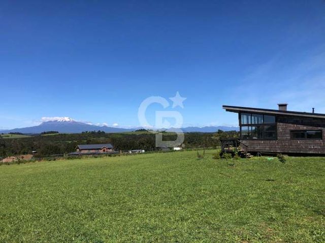Casa en Puerto Varas: Vistas, Modernidad y Confort Total