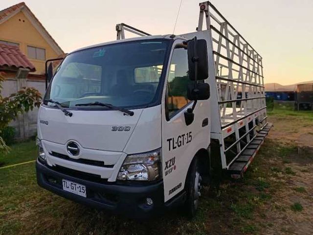 Hino xzu 300 LO 917