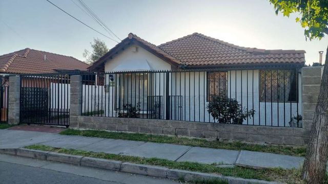 Oportunidad | Casa en venta en Portezuelo de Tobalaba, excelente ubicación.
