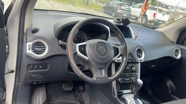 Venta  vehículo station wagon, koleos dynamique 2.5 automático, año 2015