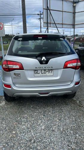 Venta  vehículo station wagon, koleos dynamique 2.5 automático, año 2015