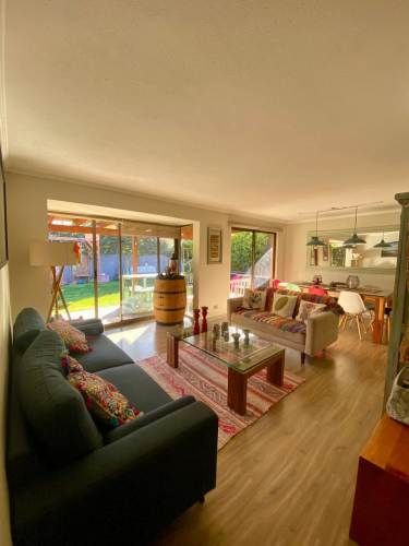 CERCANA A COLEGIOS HIGHLANDS, CABO DE HORNOS, entre otros