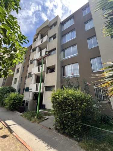 DEPARTAMENTO MAP - Se Arrienda bello y comodo dpto 2H,1B, debtro de seguro condominio en Recoleta.