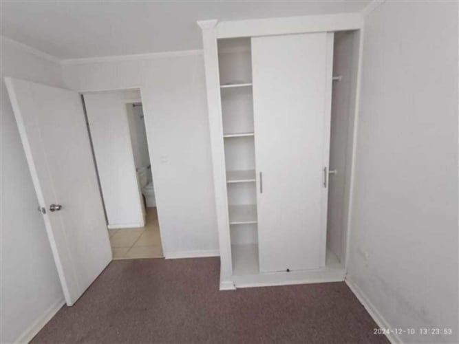 Luminoso Departamento con Vistas Despejadas (130404)