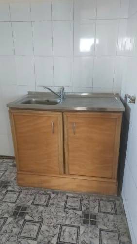 Departamento de 3 dormitorios , un baño, piso cuarto con estacionamiento cerrado