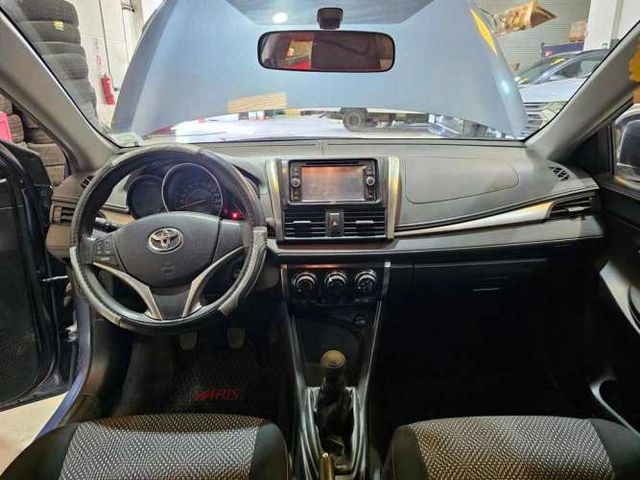 TOYOTA YARIS 2015