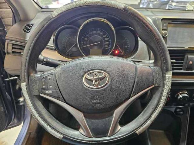 TOYOTA YARIS 2015