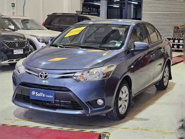 TOYOTA YARIS 2015