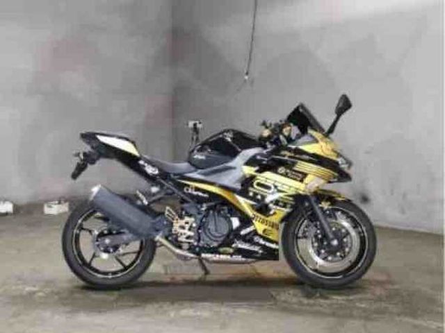 KAWASAKI NINJA 400cc