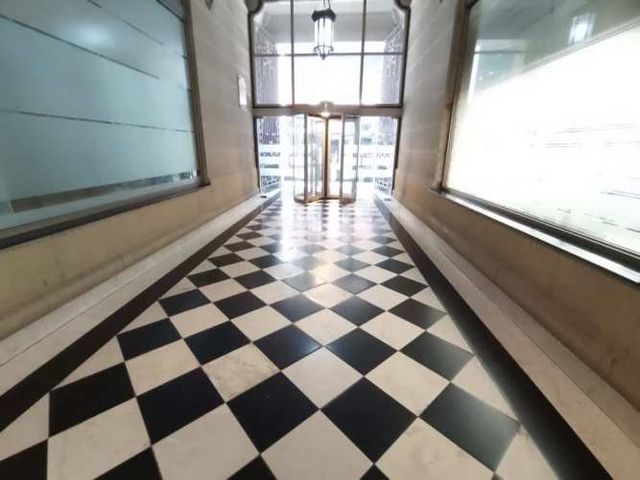 ¡OFICINA CENTRAL 108M², IDEAL UBICACIÓN EN SANTIAG