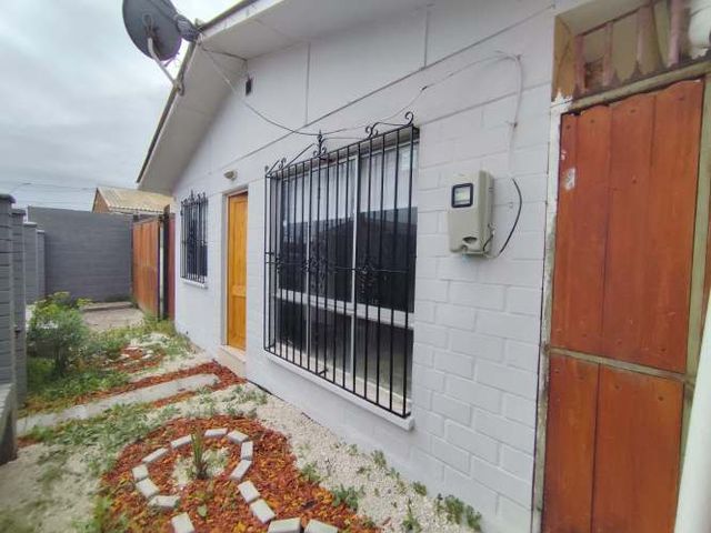 SE VENDE CASA REMODELADA EN LA SERENA
